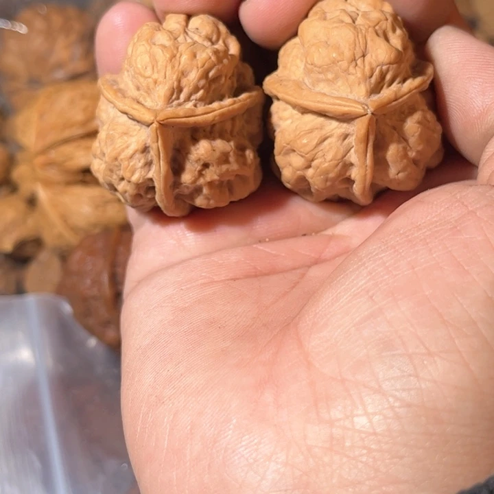 文玩核桃吊坠滇西40