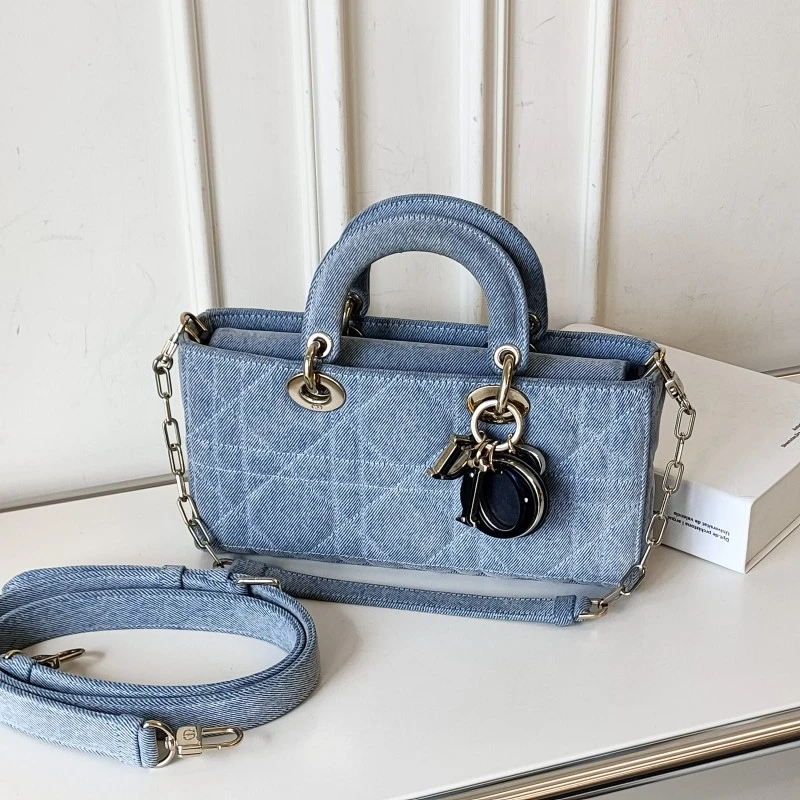 95新 DIOR/迪奥 Azul-蓝色牛仔珐琅扣横版中号戴妃包/50284