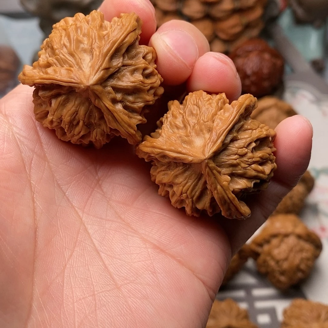 把件文玩核桃三棱