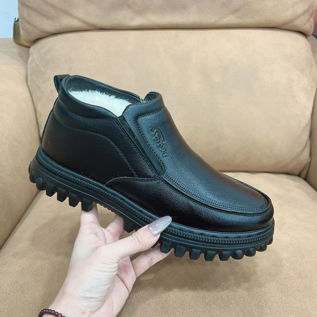 刘胖胖#冬季加厚男款保暖防滑舒适皮鞋爸爸鞋8817/8818