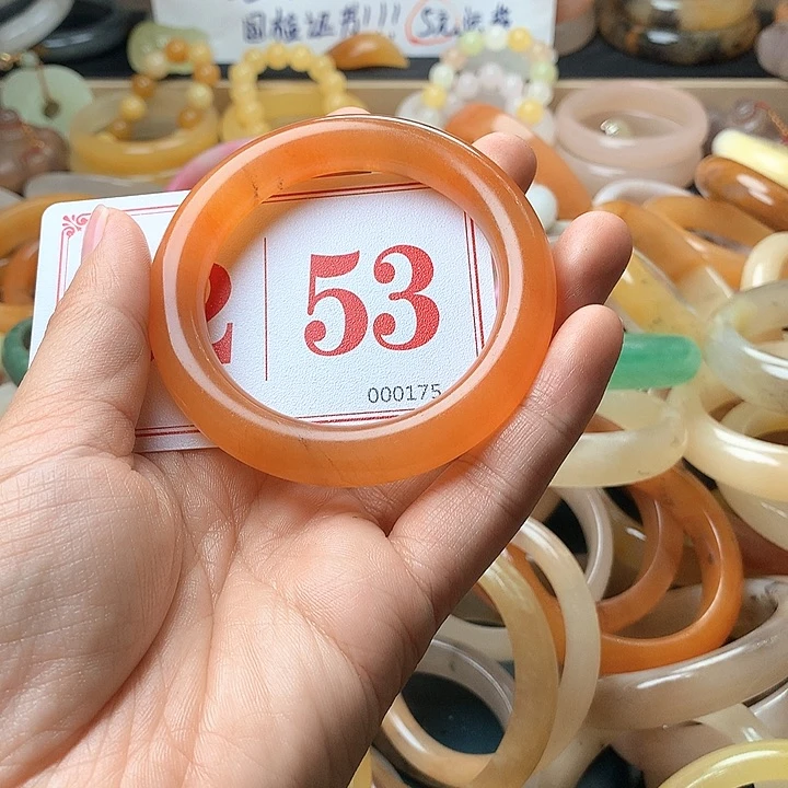 石英质玉（黄龙玉）未镶嵌手镯