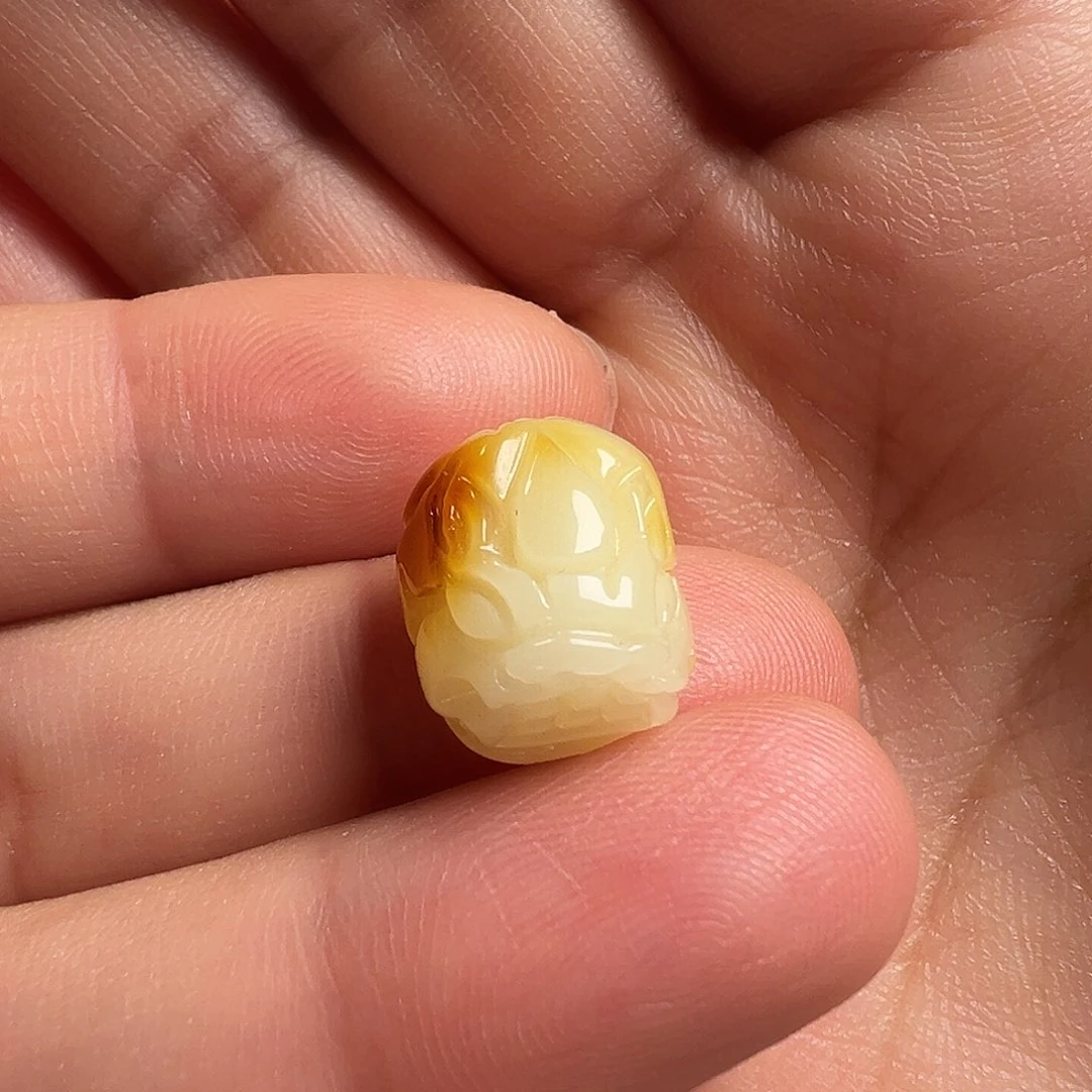 蜜蜡颈饰未镶嵌貔貅（打孔不退换）