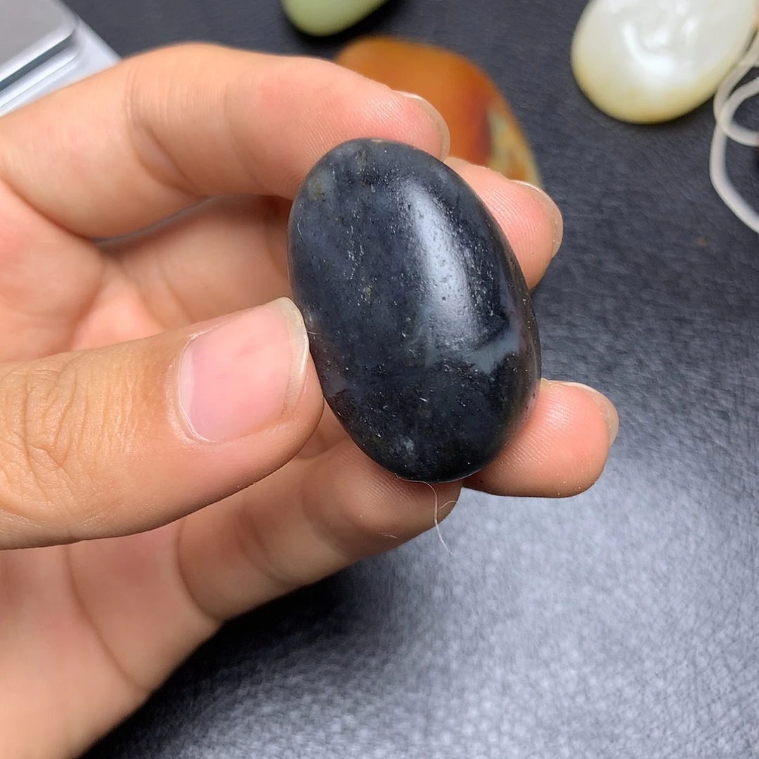 頌***江和田玉未镶嵌挂件