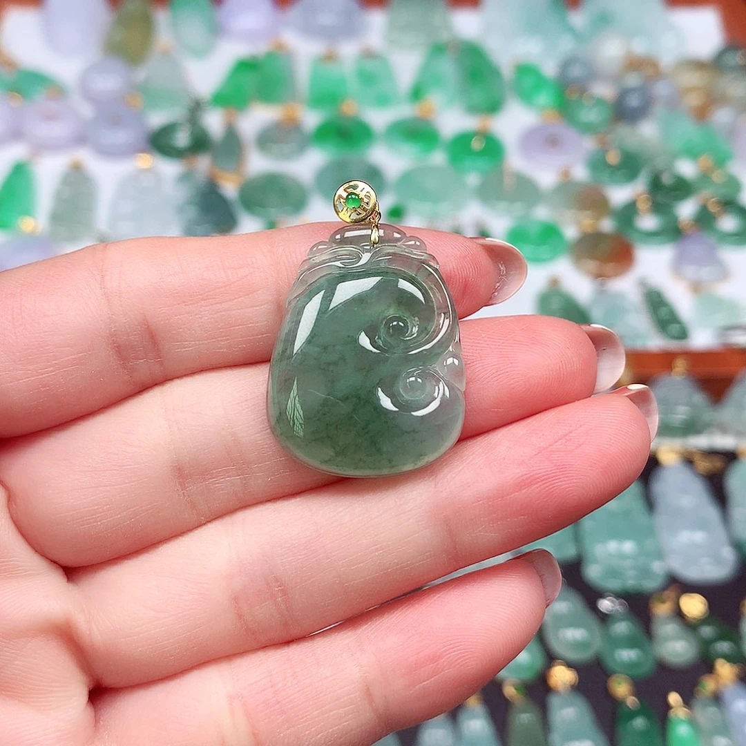 翡翠颈饰18K金镶嵌天然翡翠A货