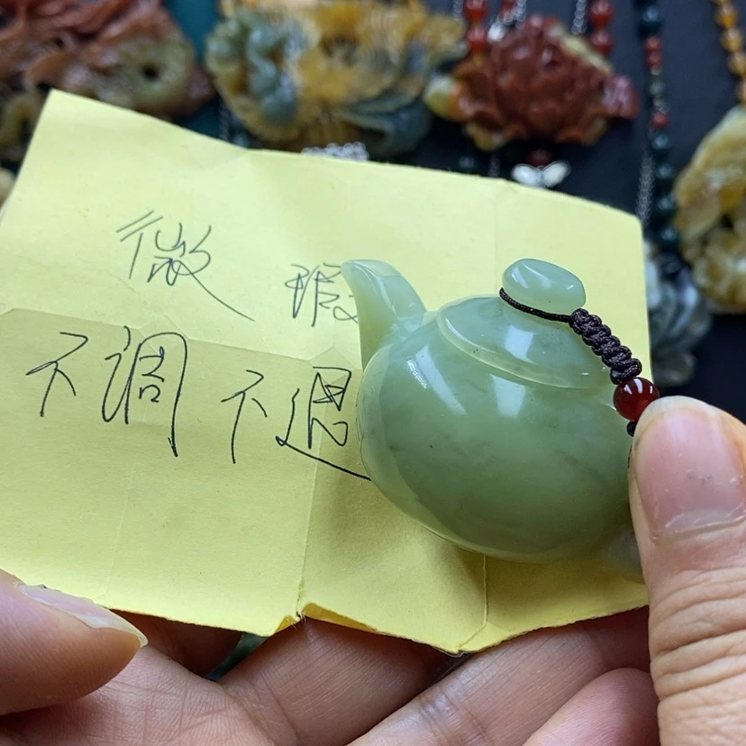 【闪购商品】蛇纹石玉未镶嵌手把件