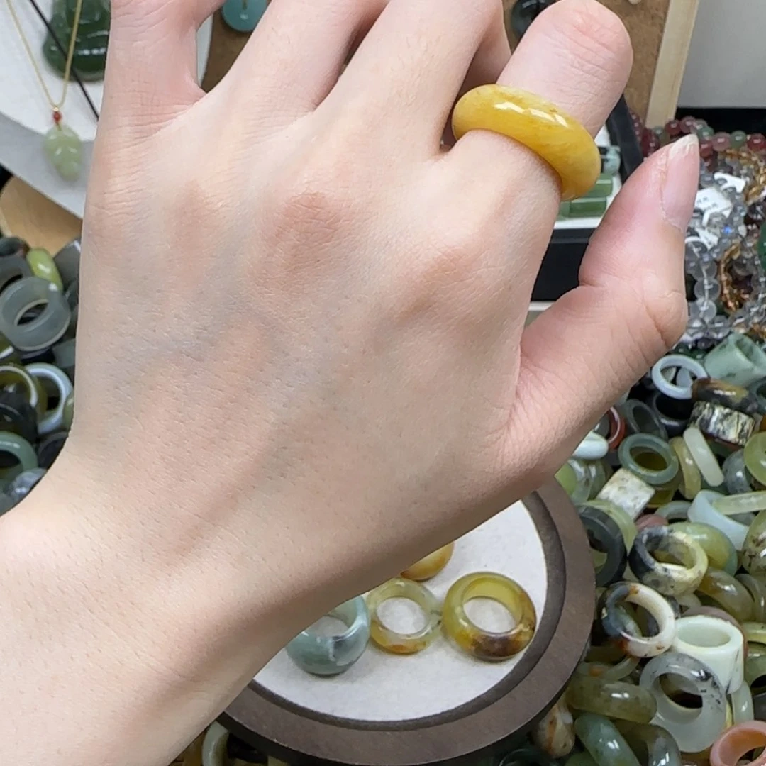 蛇纹石玉未镶嵌戒指14码