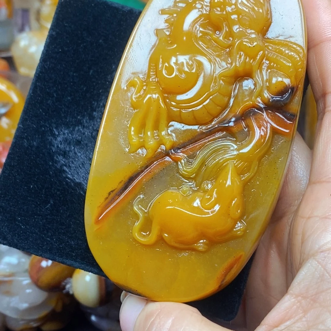未镶嵌石英质玉（黄龙玉）吊坠(不含链)