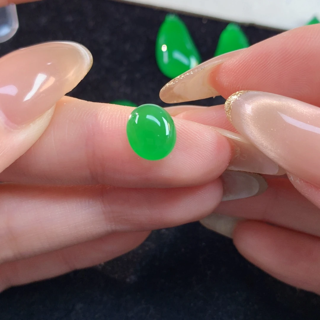 翡翠裸石9.64-8.30-4.22