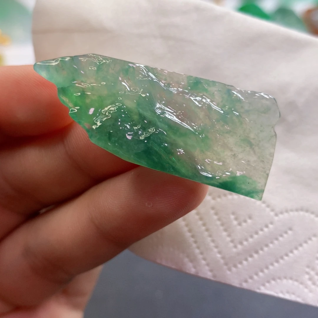 【闪购商品】翡翠吊坠(不含链)未镶嵌