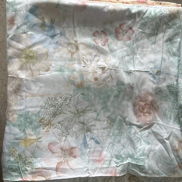 《辉岳》约200x230 蓝色玉兰花莱赛尔天丝单被套 发1