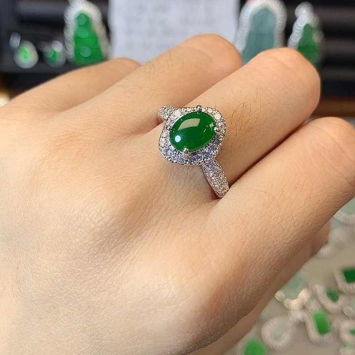 翡翠未镶嵌戒指戒指