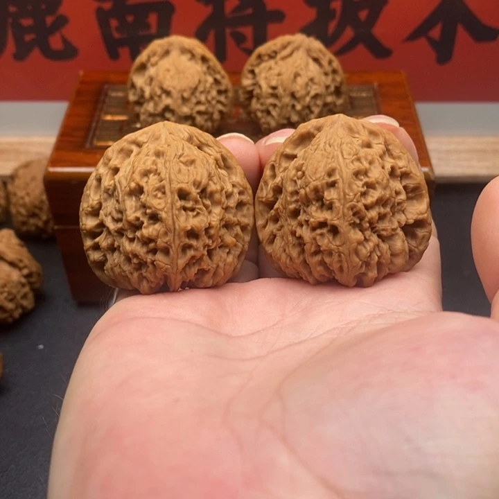黑***梦文玩核桃吊坠南疆