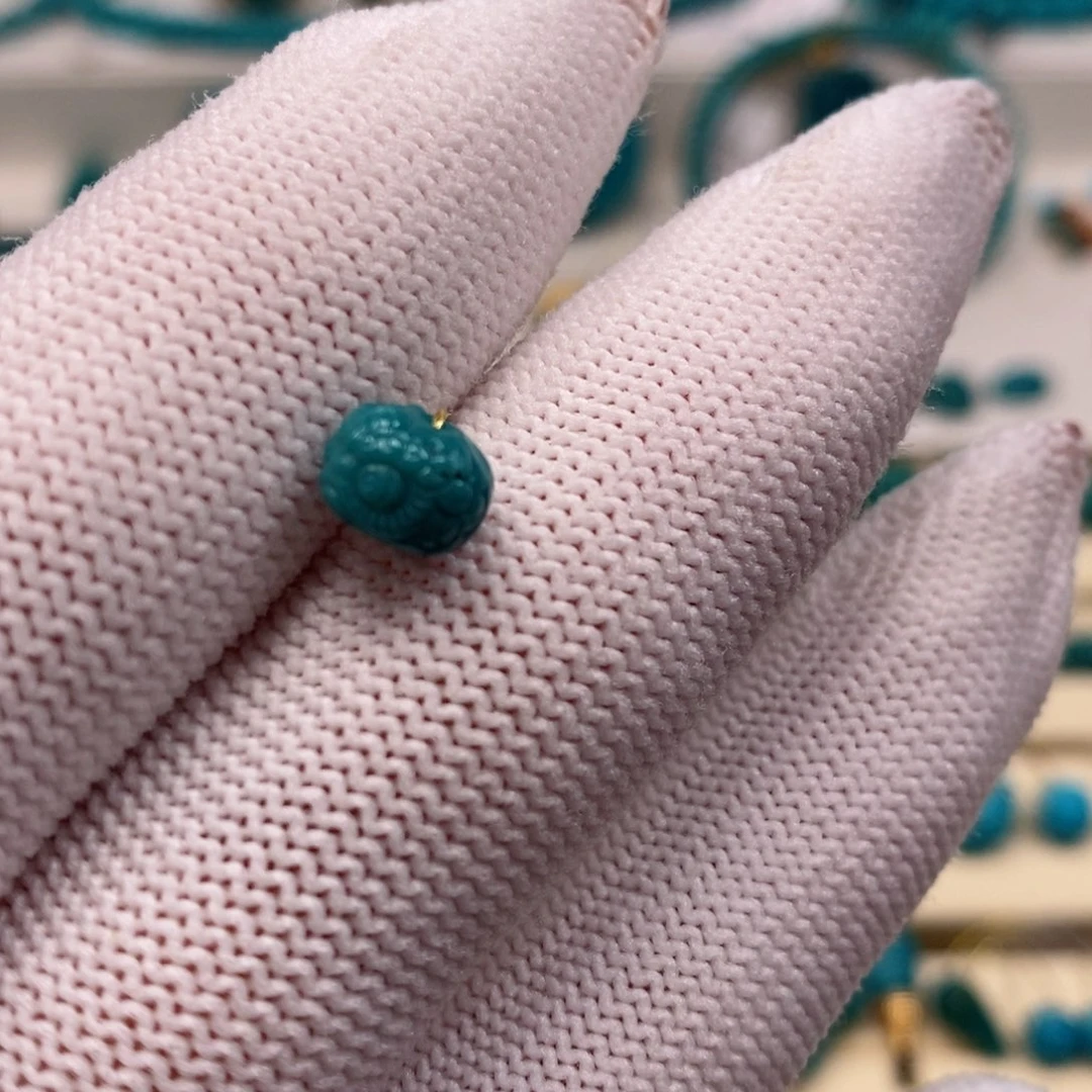 未镶嵌绿松石珠宝奇石