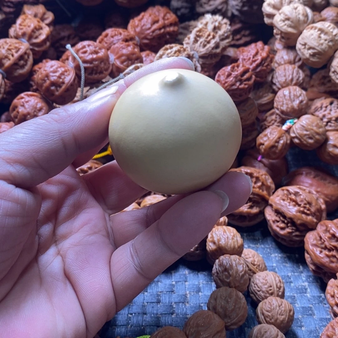 文玩核桃吊坠奶葫芦