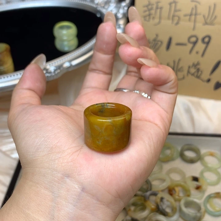 ****樂合金蛇纹石玉戒指