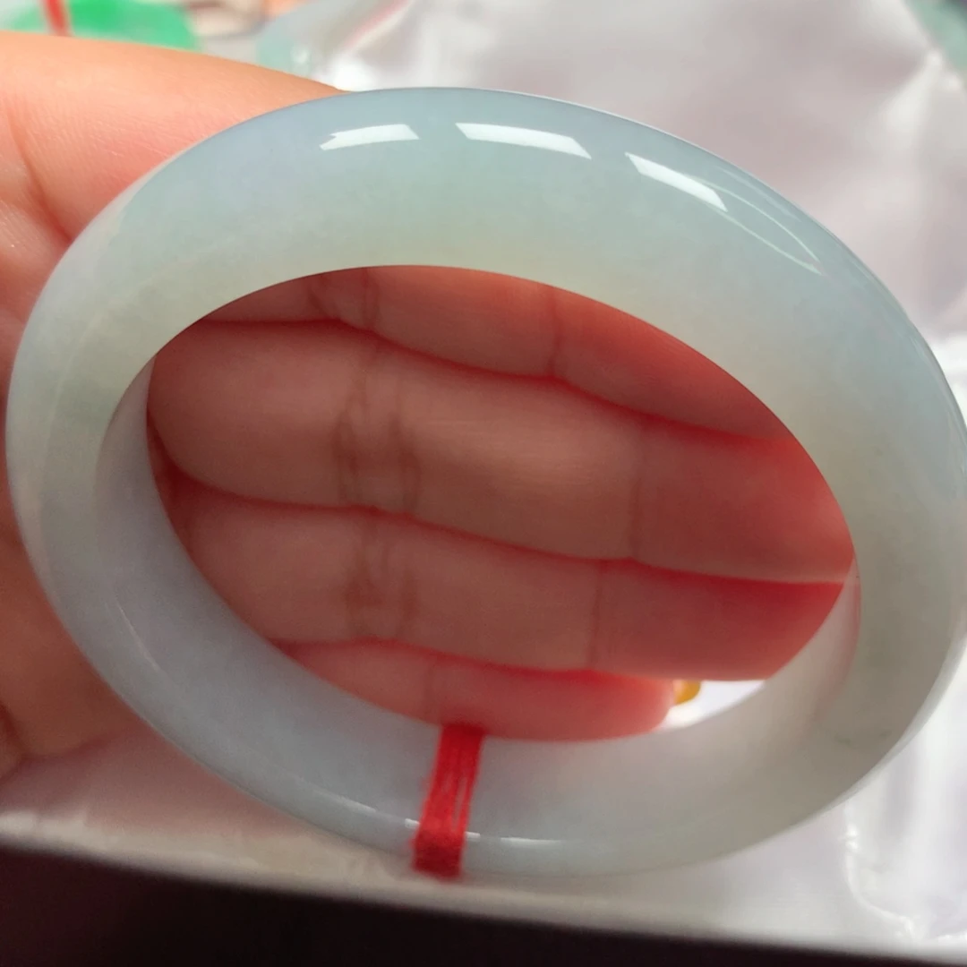 翡翠未镶嵌手镯40冰蓝