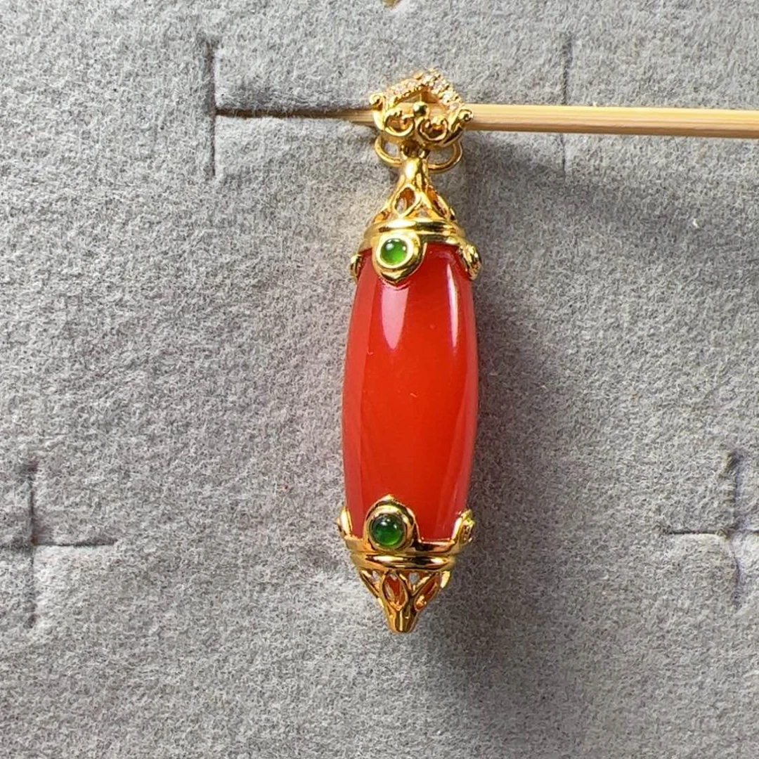 南红玛瑙桶珠18K金镶嵌