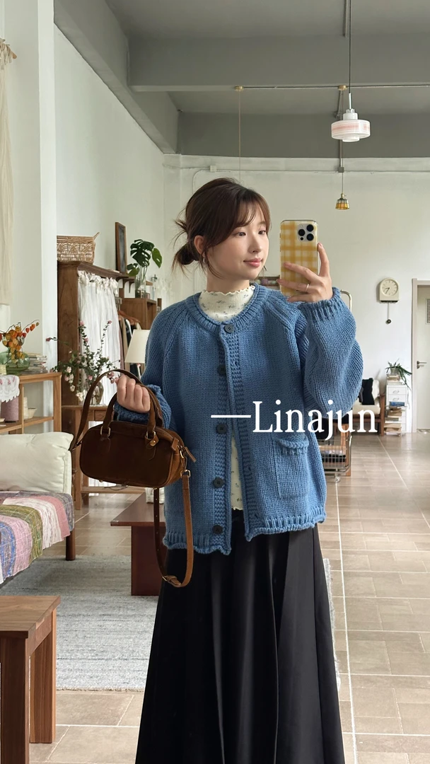 10.15《泸沽湖》秋冬款韩系百搭田园风圆领蓝色宽松毛针织开衫毛衣