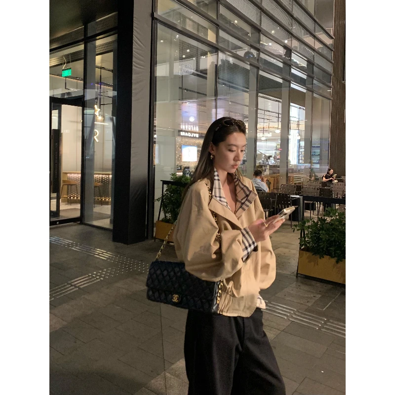 Gakee【自由旅人】 卡其色格纹拉链外套流行时尚上衣W37558GK53
