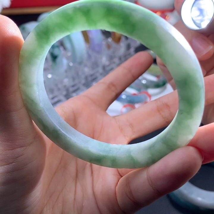 定制翡翠翡翠手镯未镶嵌