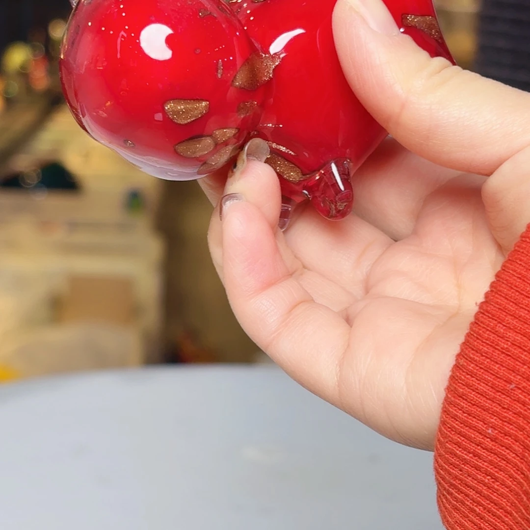 琉璃手工艺品琉璃岛上有个叫小