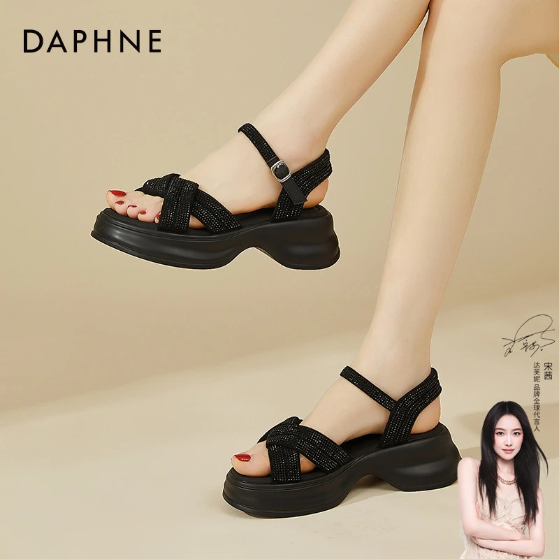 达芙妮厚底凉鞋女夏季鞋子女款爆款2025新款夏天一字带水钻女鞋