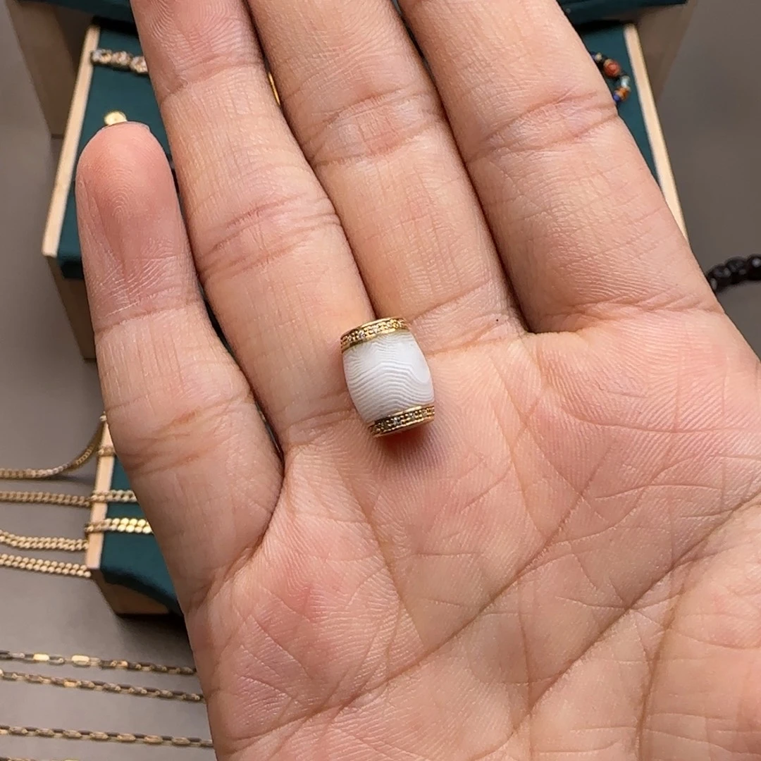 玛瑙/玉髓22K金镶嵌颈饰