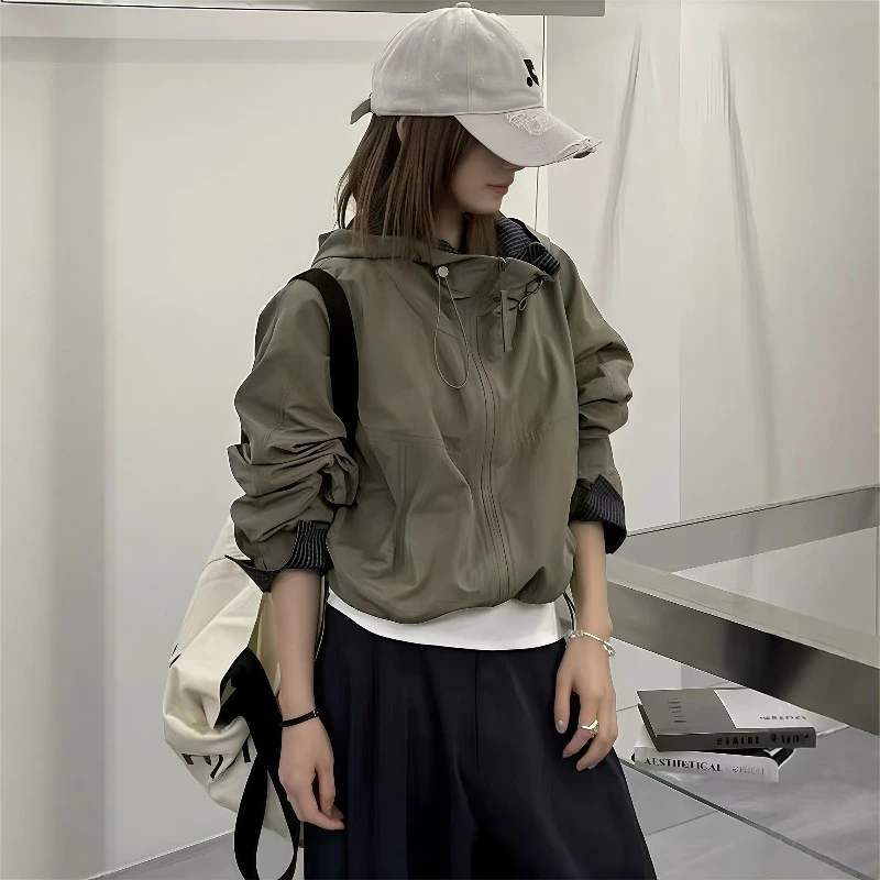 美式格子拼接冲锋衣短外套女2025秋季新款宽松休闲百搭连帽冲锋衣