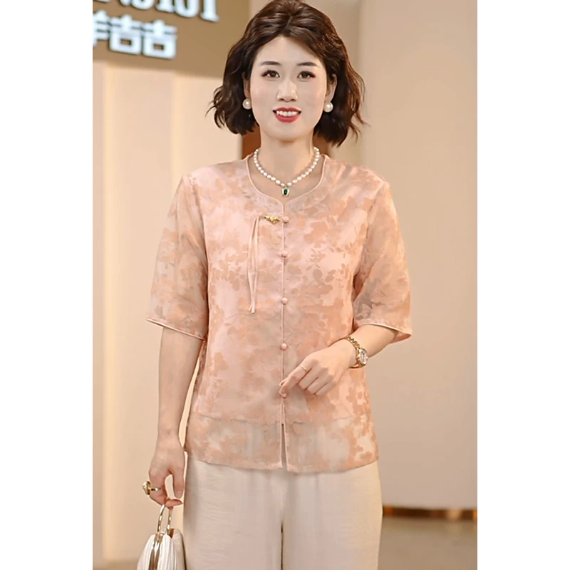 羊吉吉2025夏季新款中老年女时尚休闲上衣妈妈夏装舒适大码小衫