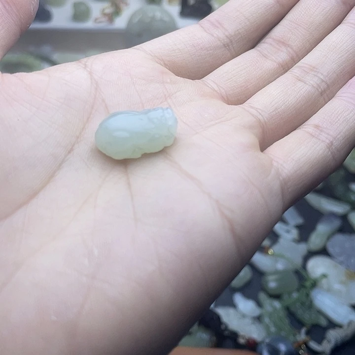 和田玉（糖玉）未镶嵌颈饰