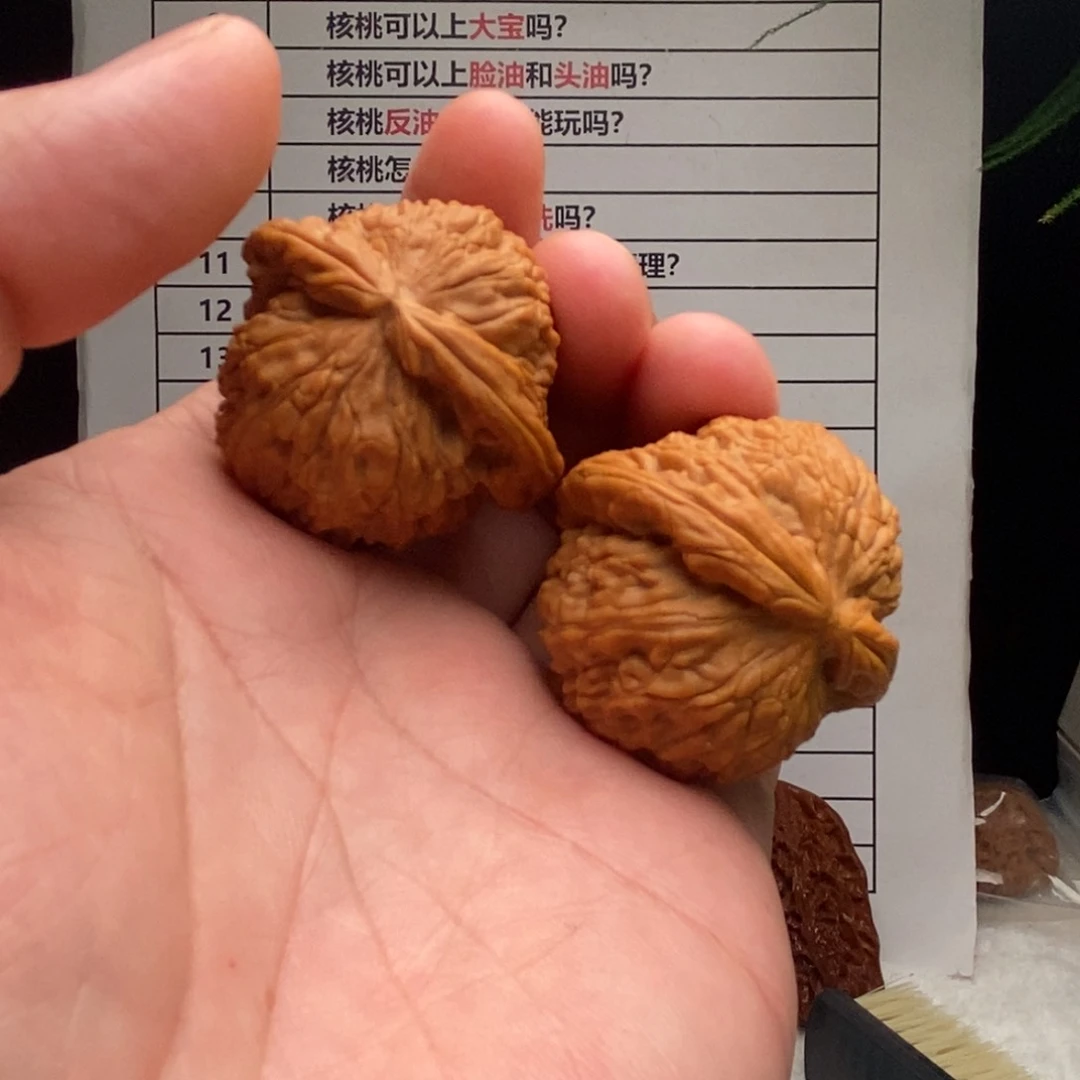 桃核吊坠40白狮子