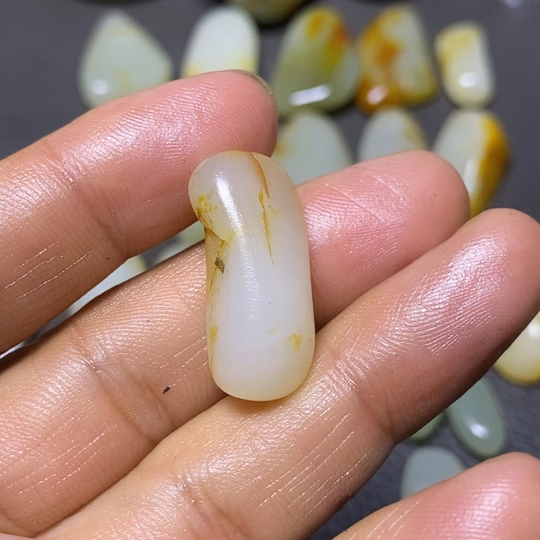 未镶嵌和田玉挂件