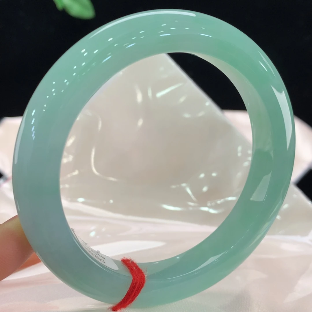 翡翠未镶嵌手镯0203