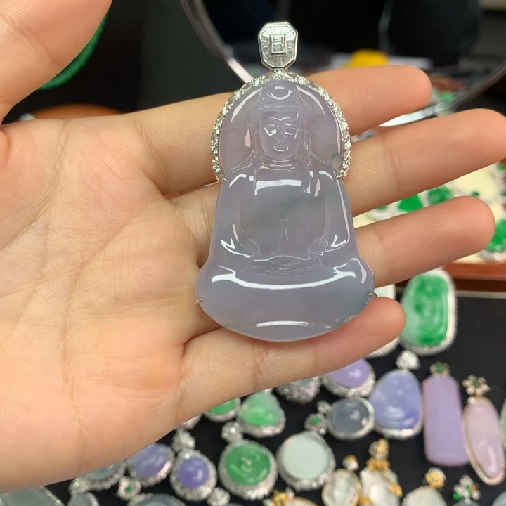 翡翠18K金镶嵌颈饰翡翠