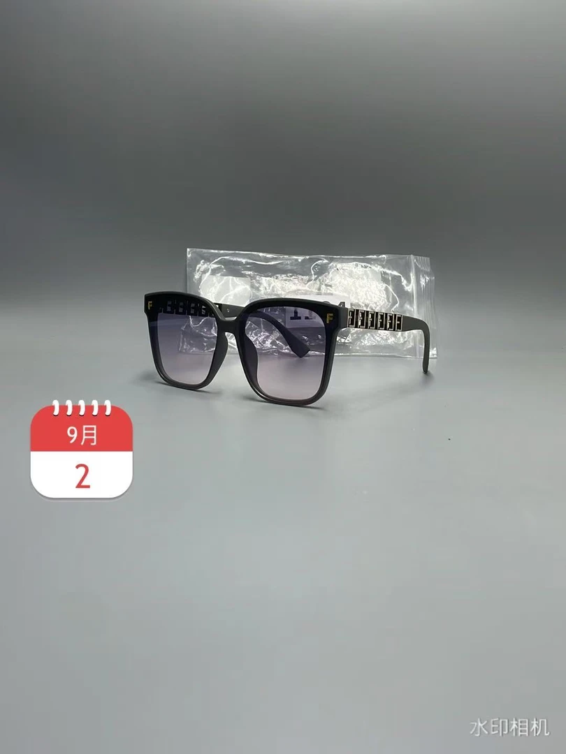 个性高品质高颜值复古眼镜遮阳太阳镜时尚镜片黑色方框大框潮流