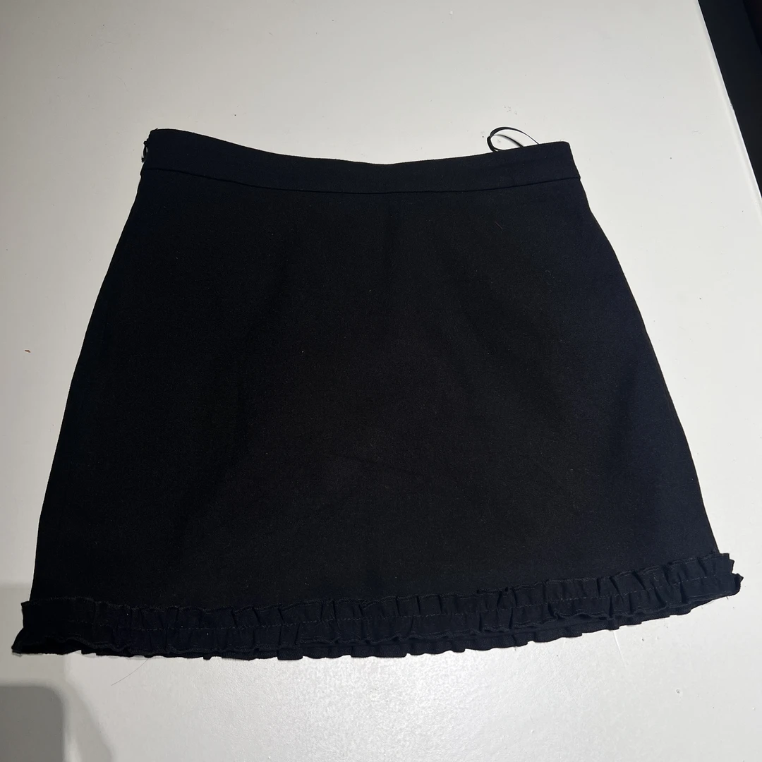 韩国东大门 -黑色花边半裙高腰时尚休闲百搭打底纯色A字