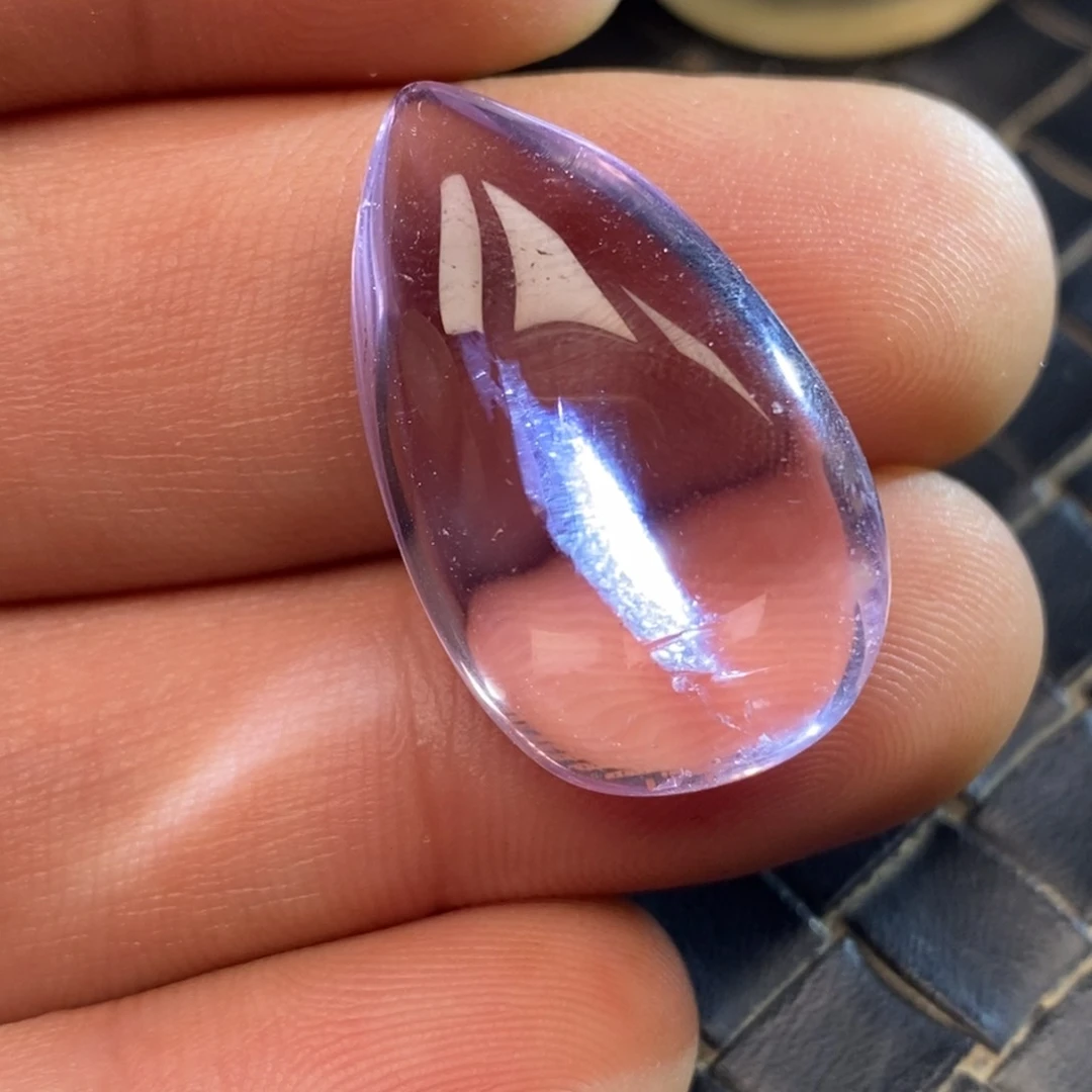 水晶颈饰未镶嵌温**日