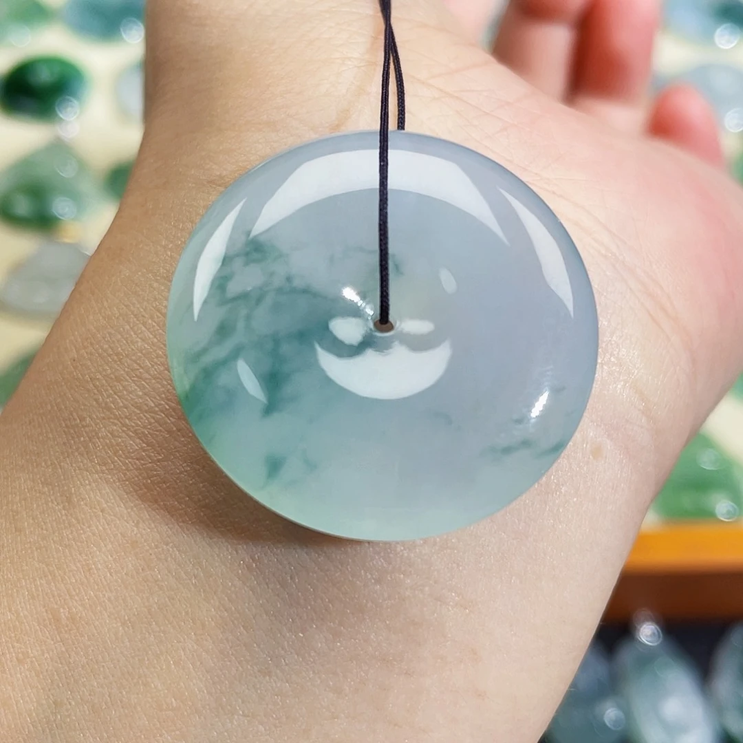 翡翠未镶嵌颈饰吊坠