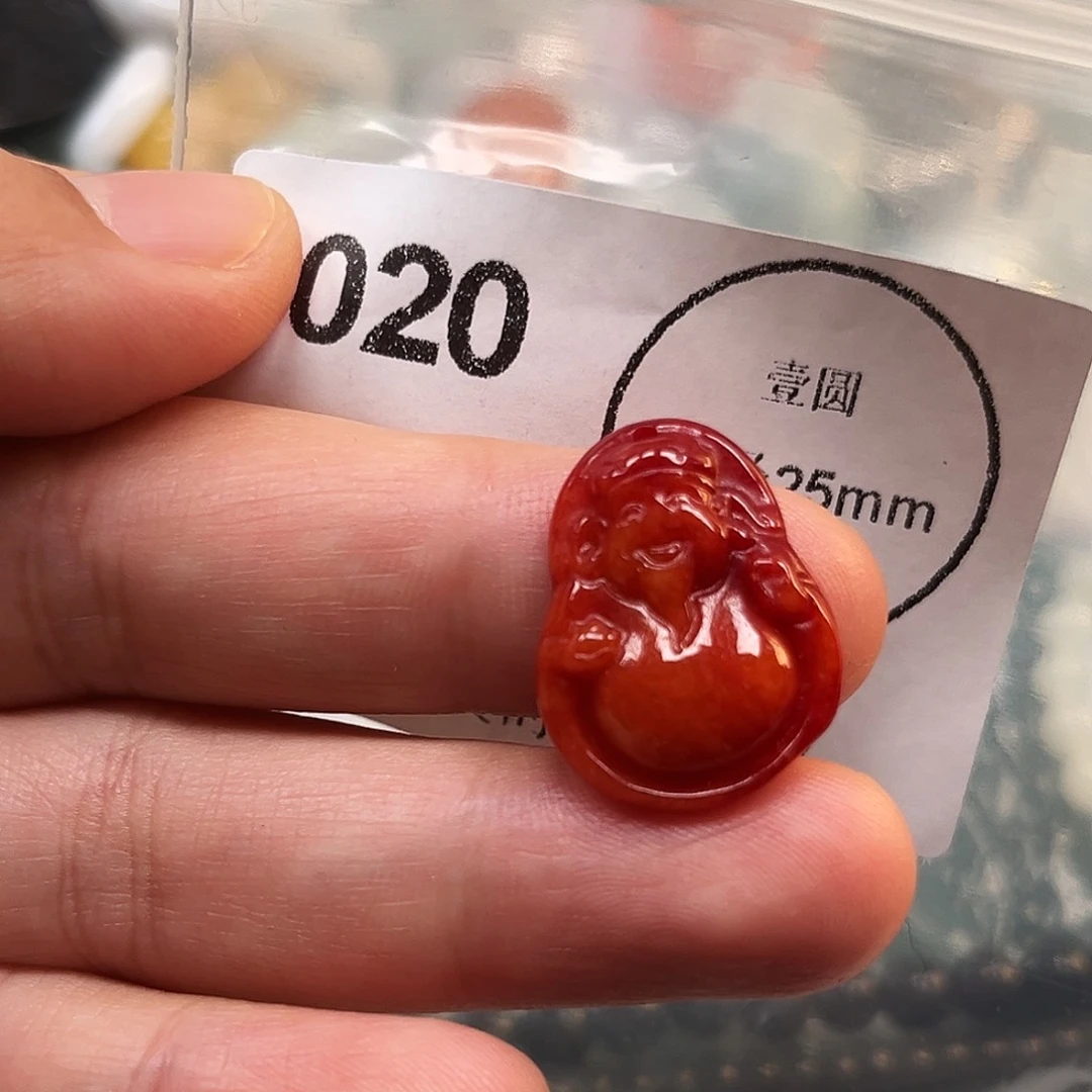 翡翠未镶嵌颈饰哈哈哈