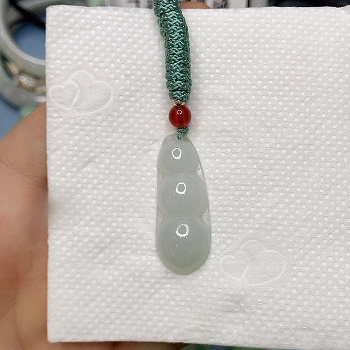 翡翠未镶嵌挂件01