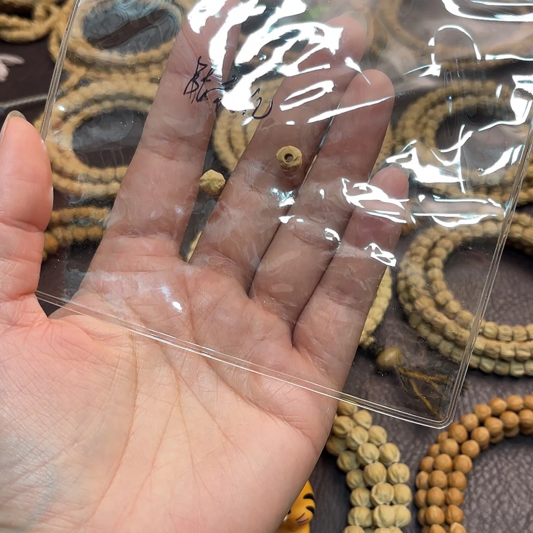 张****吊坠柏香籽/百香籽