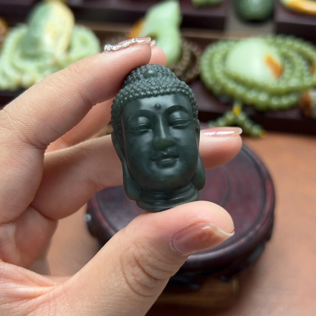 和田玉未镶嵌珠宝奇石