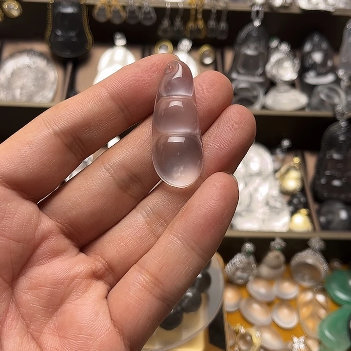 棒***哥石英质玉未镶嵌豆子