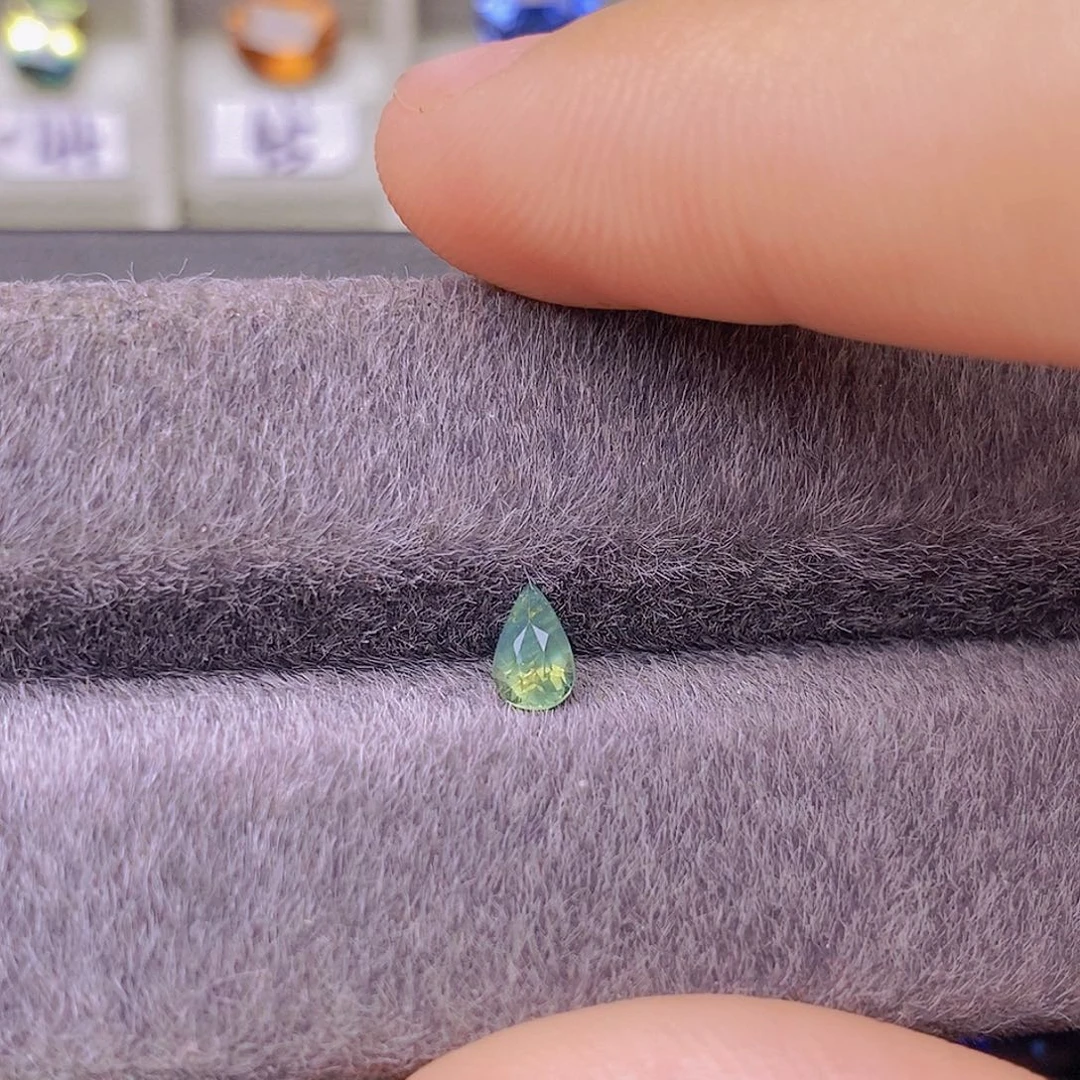 裸石蓝宝石莫奈油画色调高级绿柔和明亮0.36ct/1585号