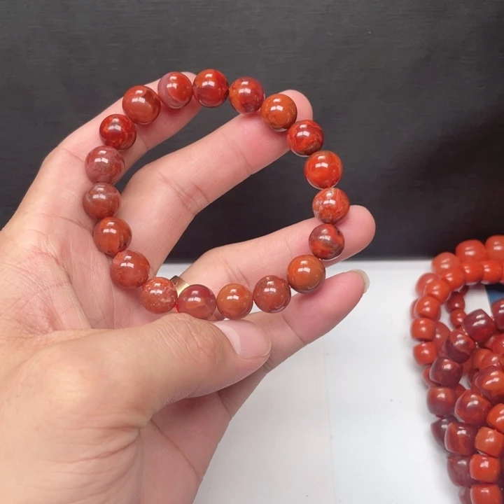 南红玛瑙未镶嵌手链