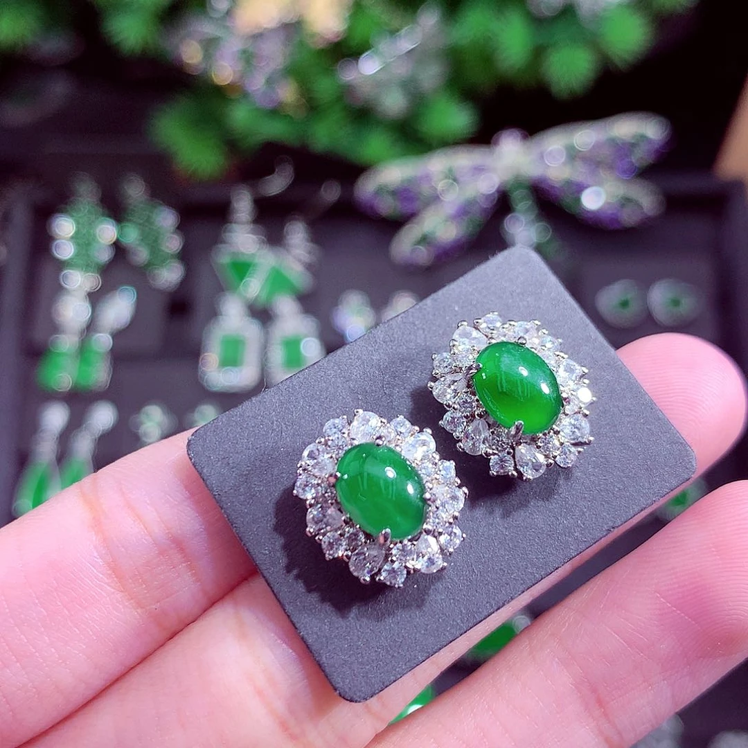 颈饰未镶嵌翡翠天然