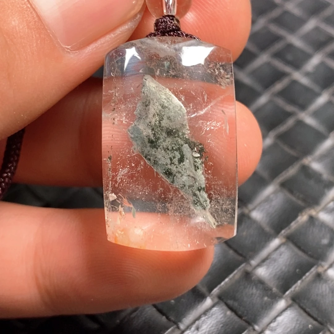 未镶嵌颈饰水晶水晶