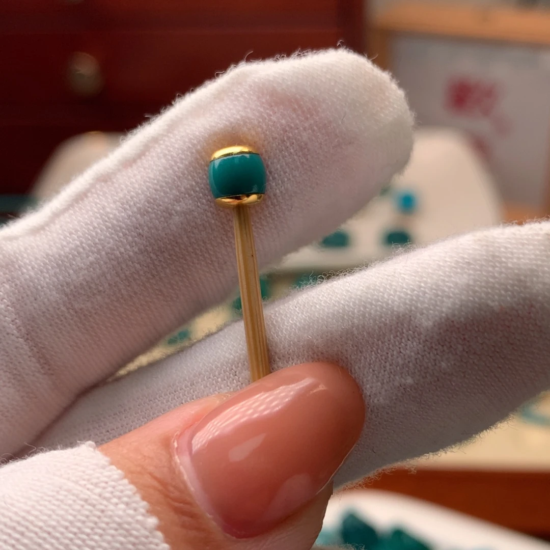 绿松石18K金镶嵌配饰