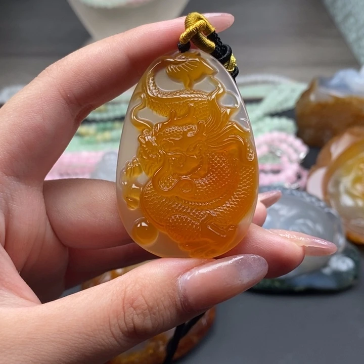 玛瑙/玉髓未镶嵌颈饰玛瑙