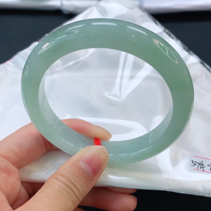 翡翠手镯未镶嵌翡翠手镯57